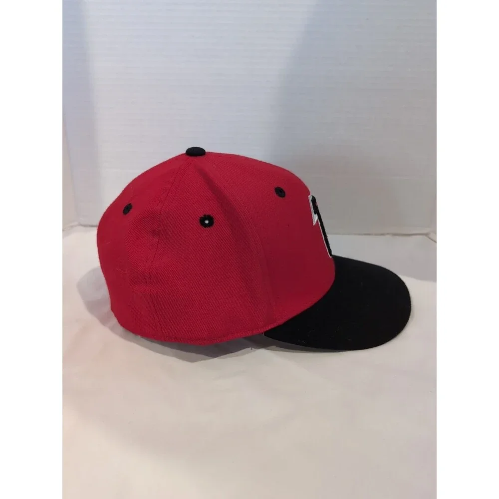 ATLANTA FALCONS REEBOK NFL TEAM APPAREL ON FIELD  FITTED SIZE 7  7/8  RED/BLACK